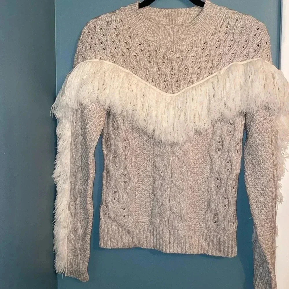 AMUR Ulla fringe wool sweater - xs- great condtion - oatmeal cable-knit